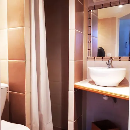 La Tiny House Yourhosthelper Apartment Narbonne