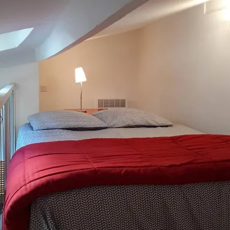 La Tiny House Yourhosthelper * Narbonne