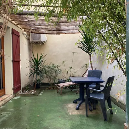 La Tiny House Yourhosthelper *