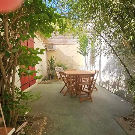 La Tiny House Narbonne - Proche Les Grands Buffets Narbonne