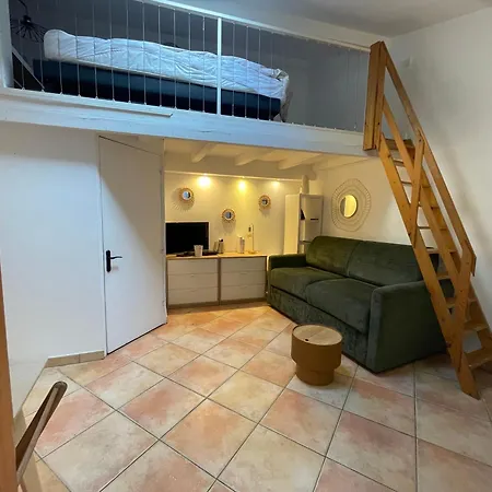 La Tiny House Narbonne - Proche Les Grands Buffets Narbonne