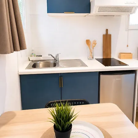 Apartment La Tiny House Narbonne - Proche Les Grands Buffets Narbonne