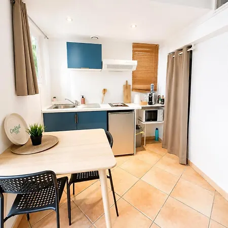 Apartment La Tiny House Narbonne - Proche Les Grands Buffets Narbonne