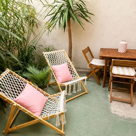 La Tiny House Narbonne - Proche Les Grands Buffets Apartment *
